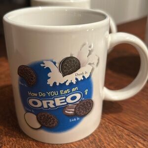 Three Vintage Oreo Cookie Mugs
Like-New Condition